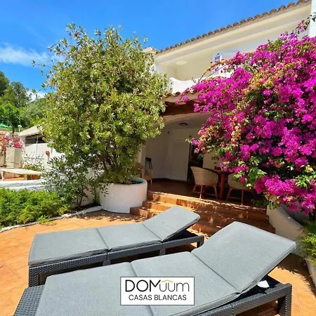 Domuum Holidays - Casas Blancas