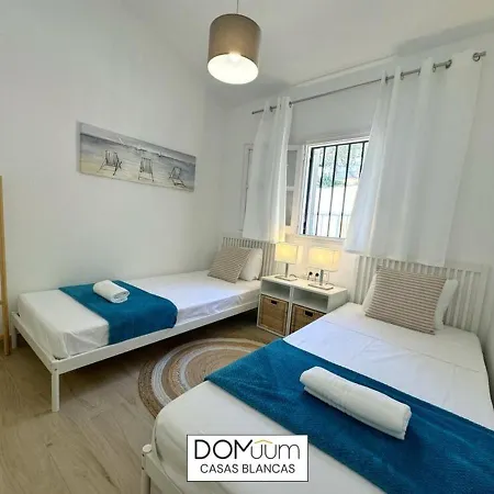 Domuum Holidays - Casas Blancas *