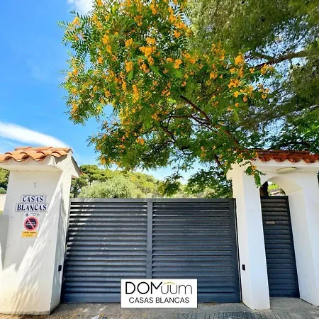 Domuum Holidays - Casas Blancas