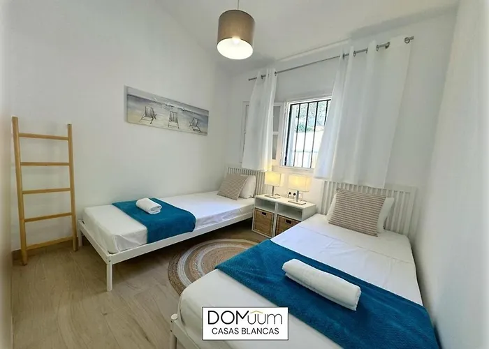 Domuum Holidays - Casas Blancas *