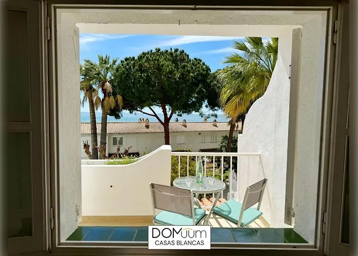 Domuum Holidays - Casas Blancas * Salou